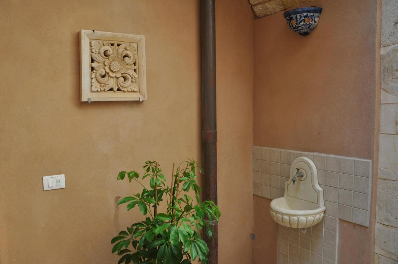 Corte Roma 148 Apt Syracuse Exterior photo
